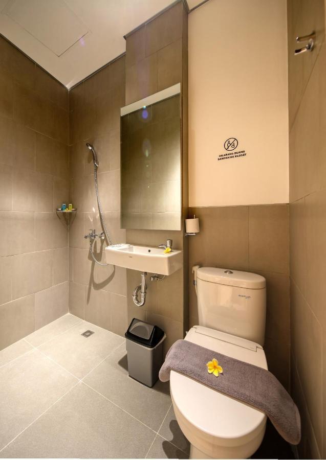 Cool Living Hotel Jakarta Exterior photo