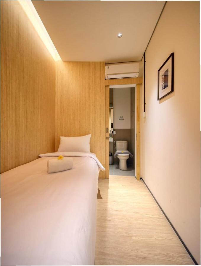 Cool Living Hotel Jakarta Exterior photo